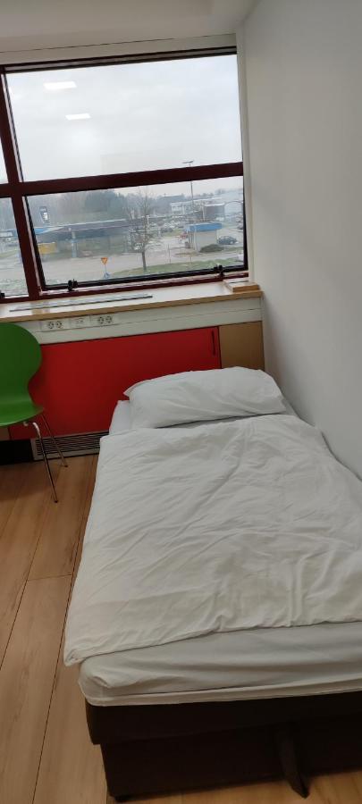 Čakovec Hostel Omnibus מראה חיצוני תמונה