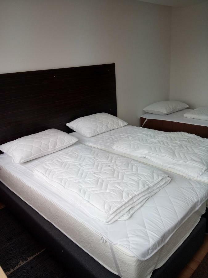 Čakovec Hostel Omnibus מראה חיצוני תמונה